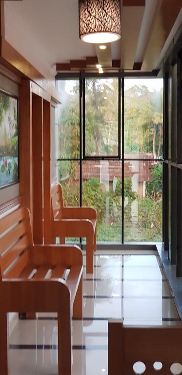 Holiday Hill Hotel & Suites Sultan Bathery Luaran gambar